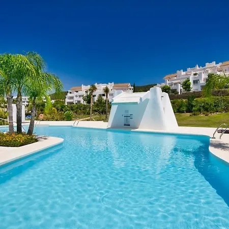 Al-704 - - Alcazaba Lagoon Apartment Estepona